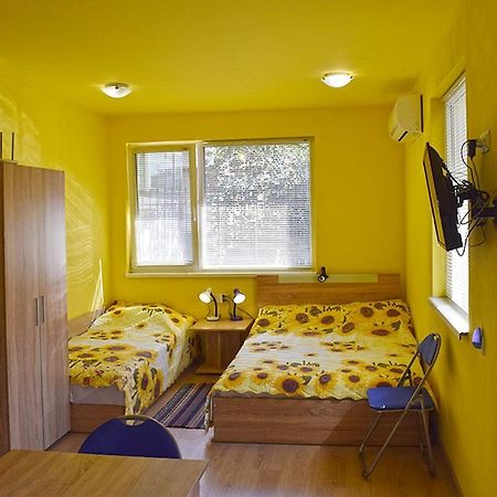 Starlight Studios Burgas Luaran gambar
